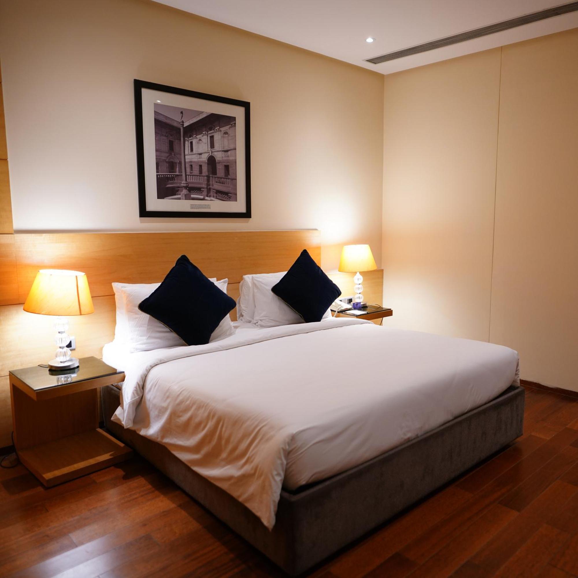 Radisson Blu Marina Connaught Place Hotel New Delhi
