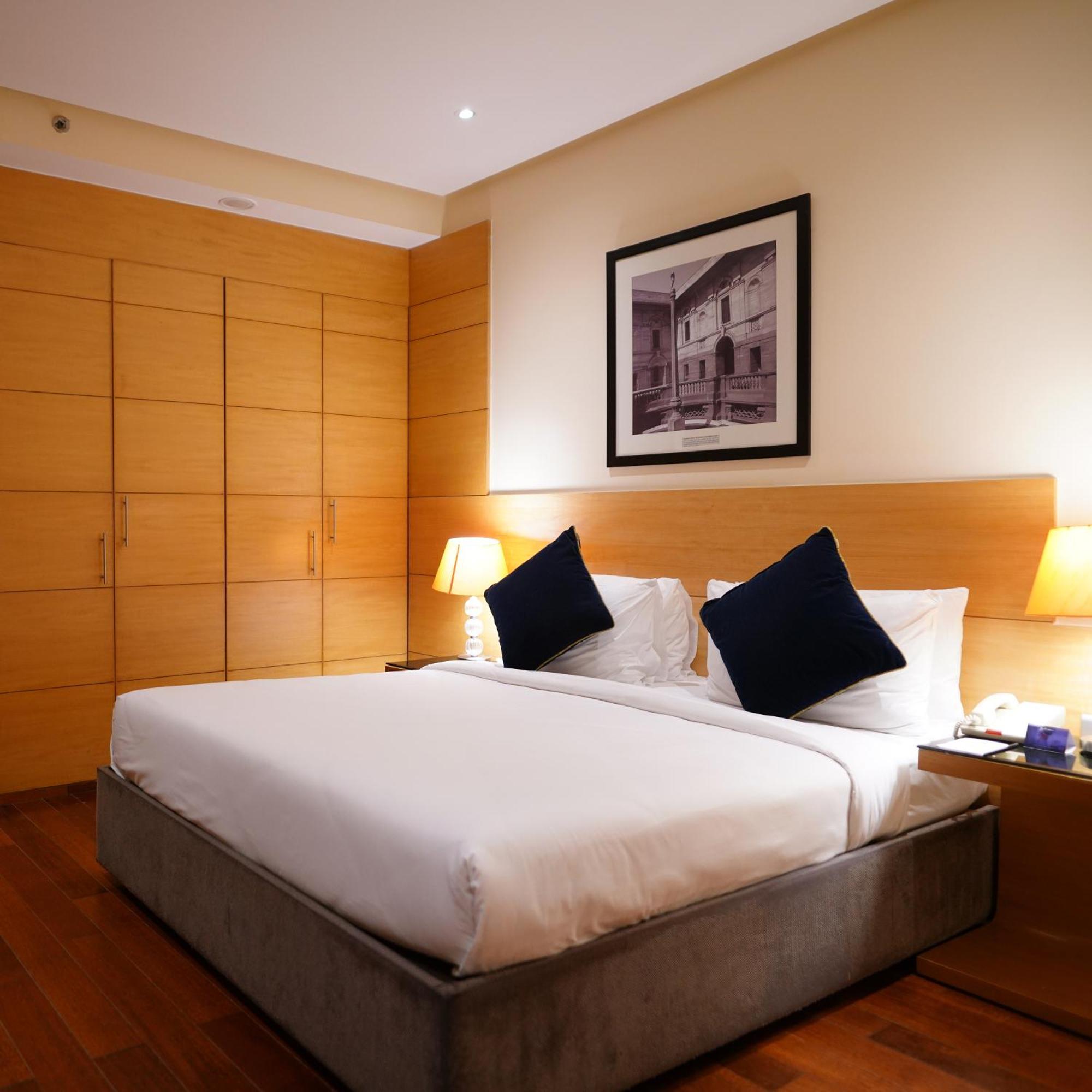 Hotel Radisson Blu Marina Connaught Place 4*